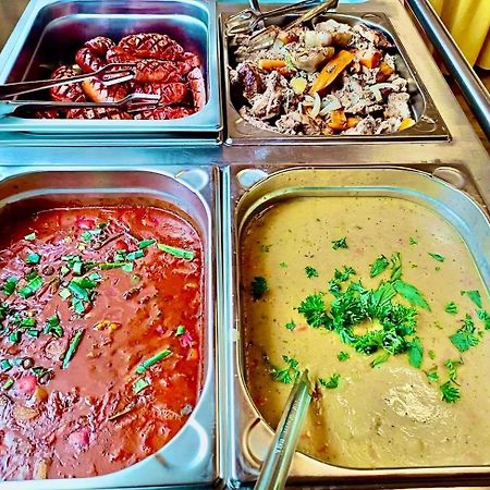 Hotel A Penzion Pegas Vlachovice 外观 照片