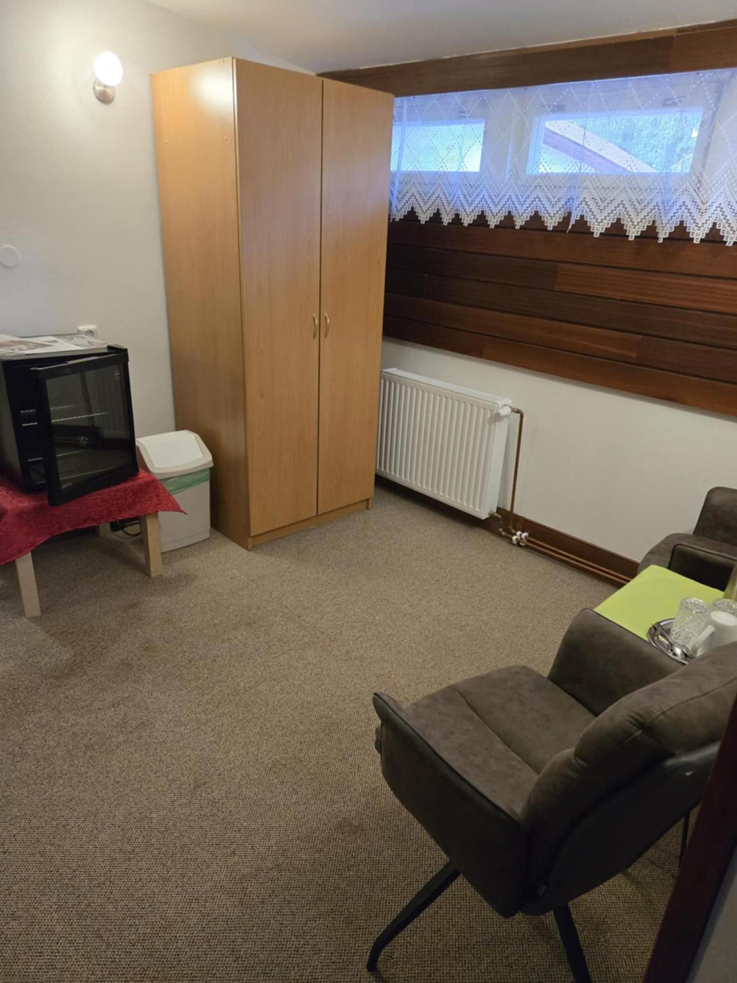 Hotel A Penzion Pegas Vlachovice 外观 照片